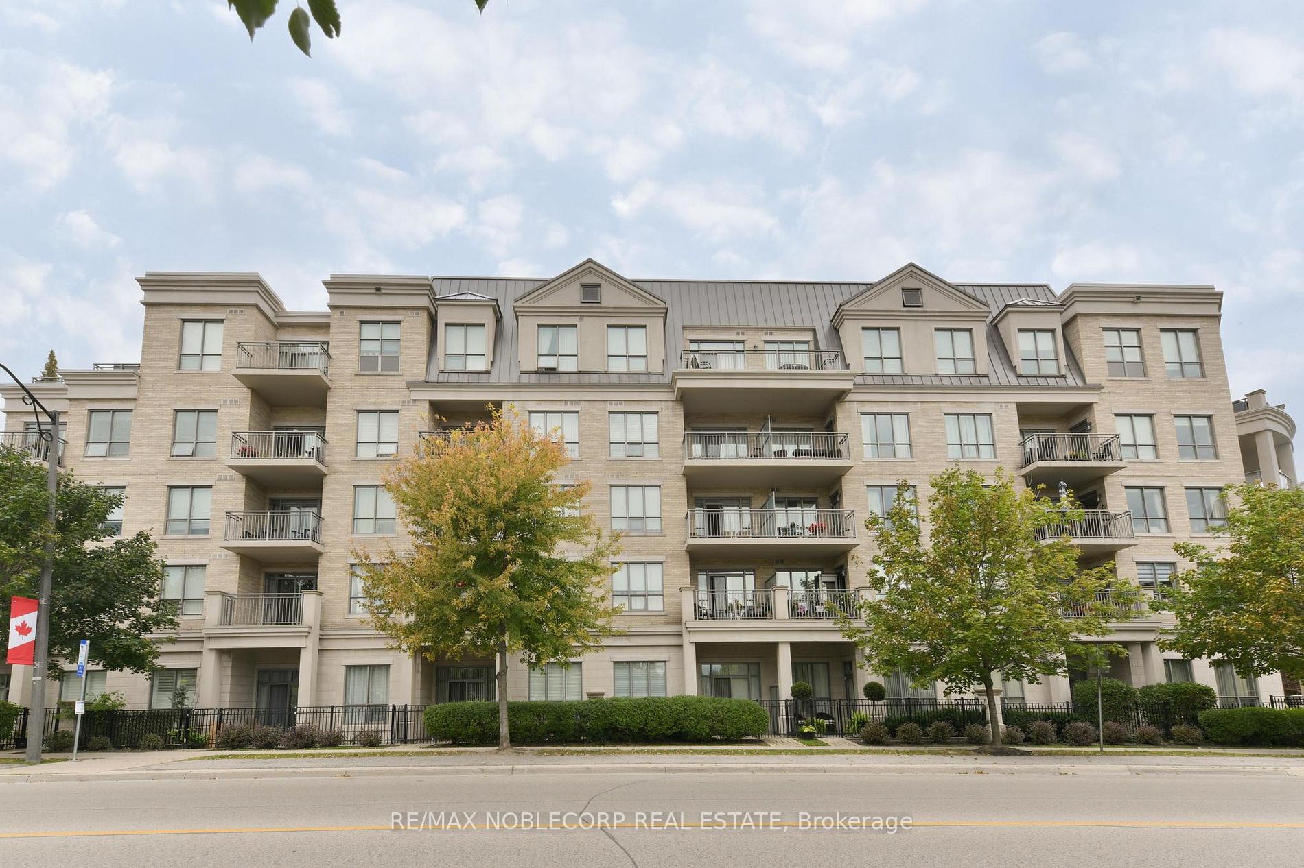 180 John West Way N, #419