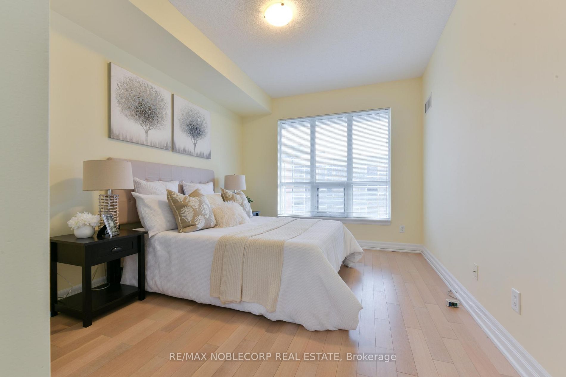 180 John West Way N, #419