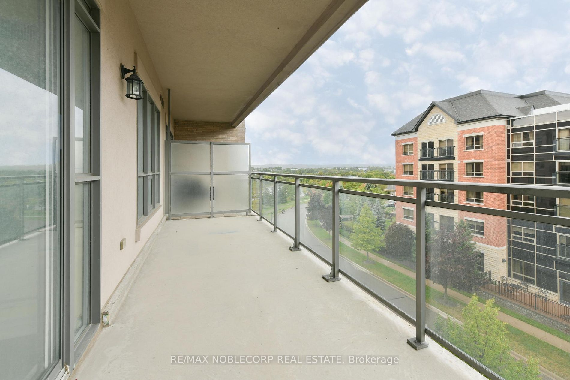 180 John West Way N, #419