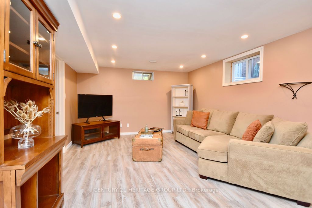 267 Maplegrove Avenue