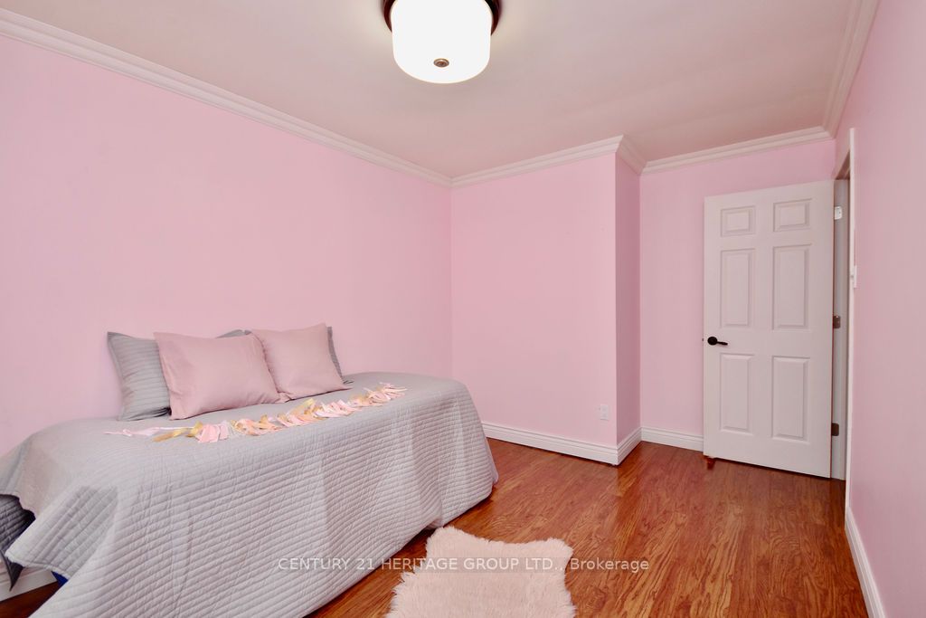 267 Maplegrove Avenue