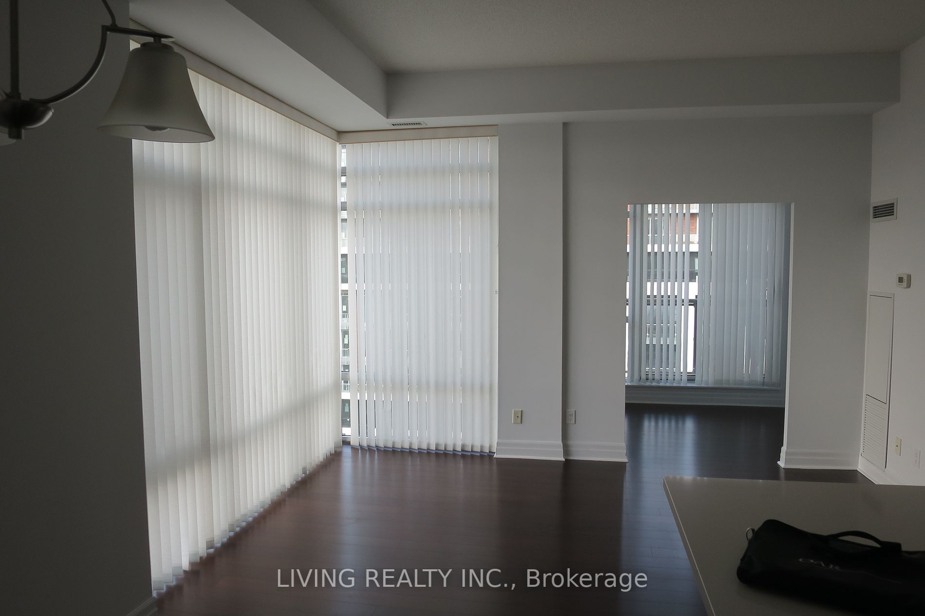 8110 Birchmount Rd, #1401