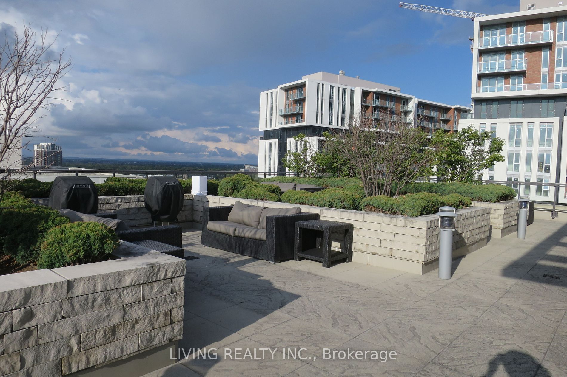 8110 Birchmount Rd, #1401