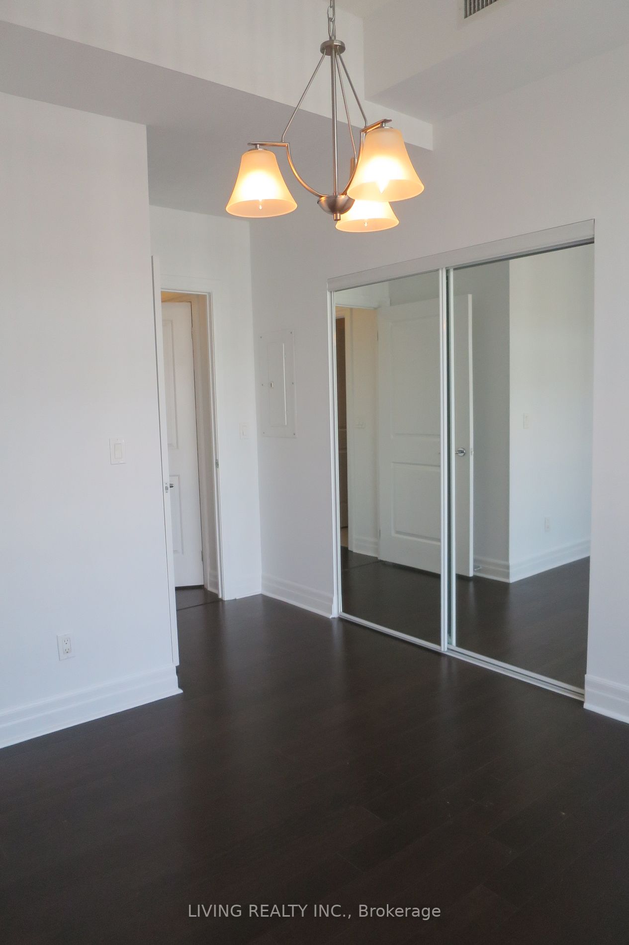 8110 Birchmount Rd, #1401