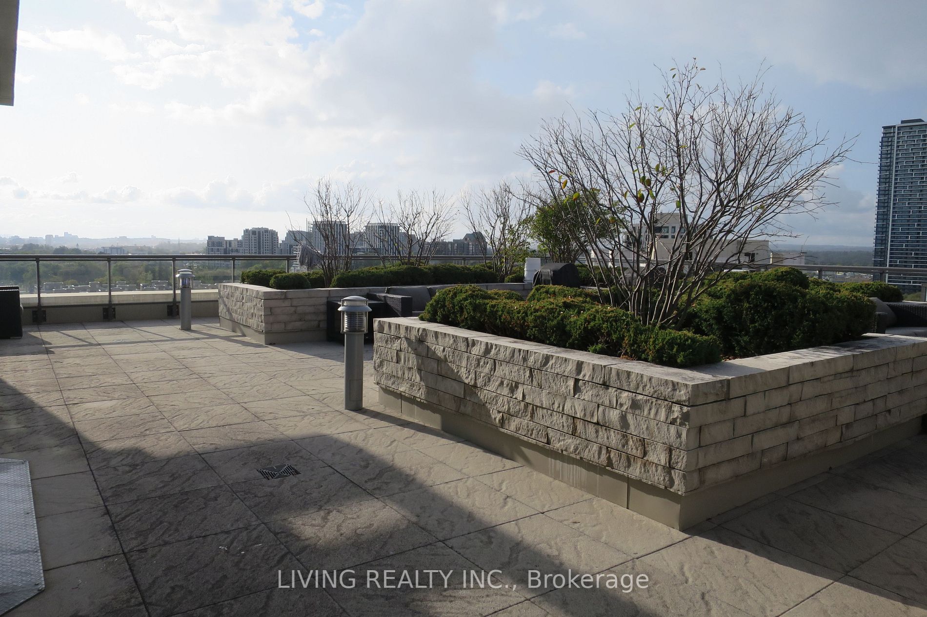 8110 Birchmount Rd, #1401