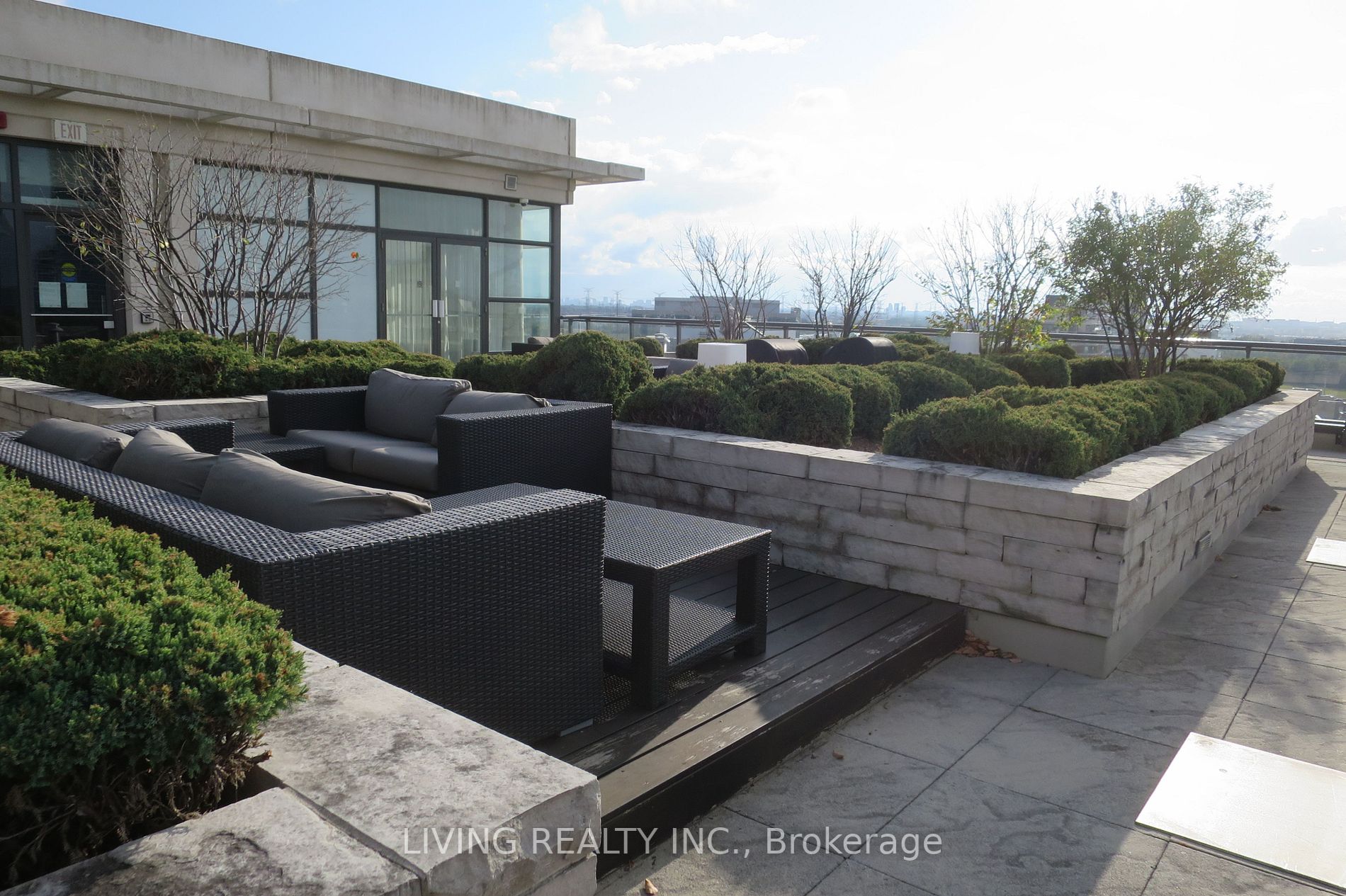 8110 Birchmount Rd, #1401