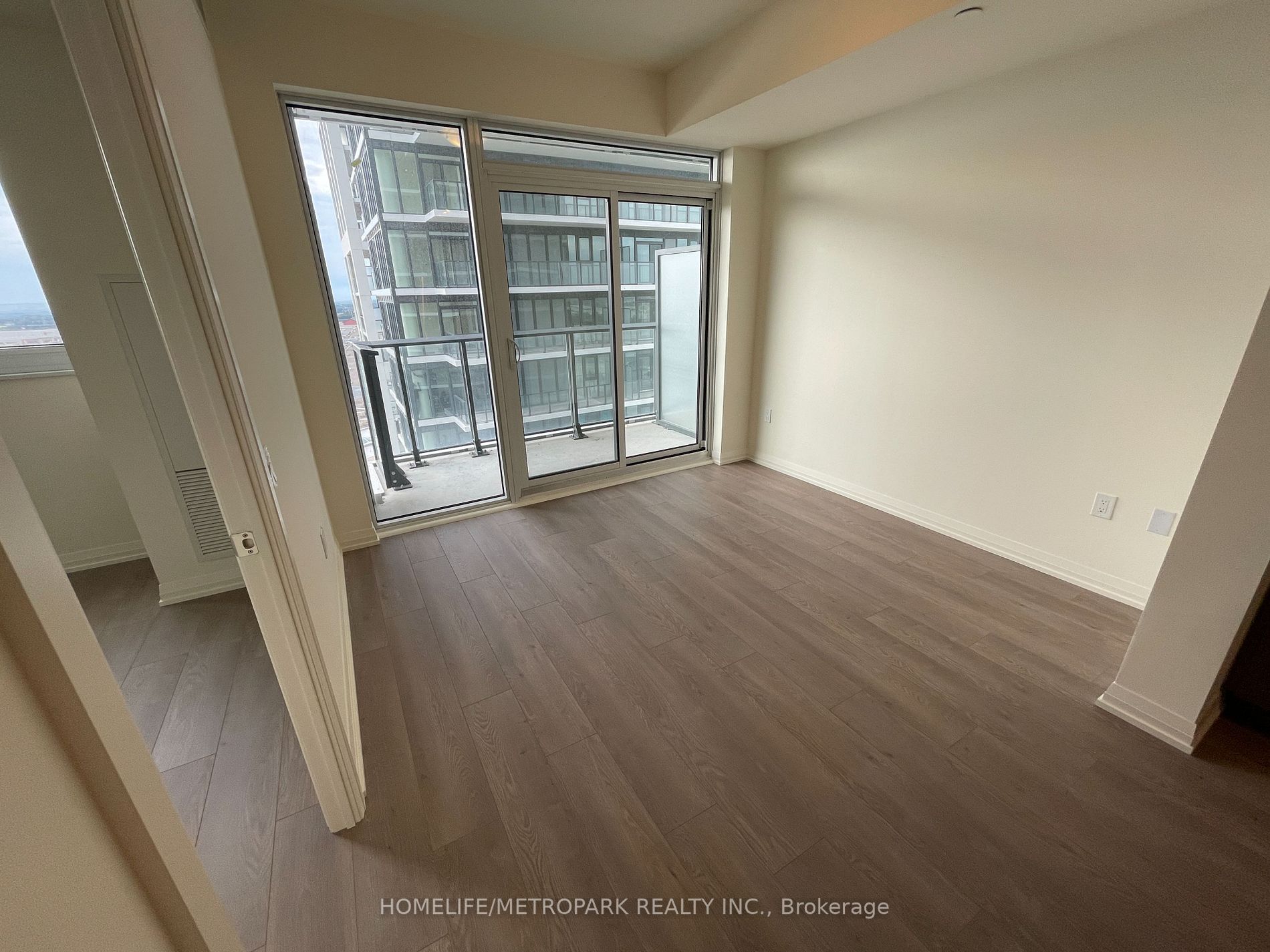 9000 Jane Street, #1506