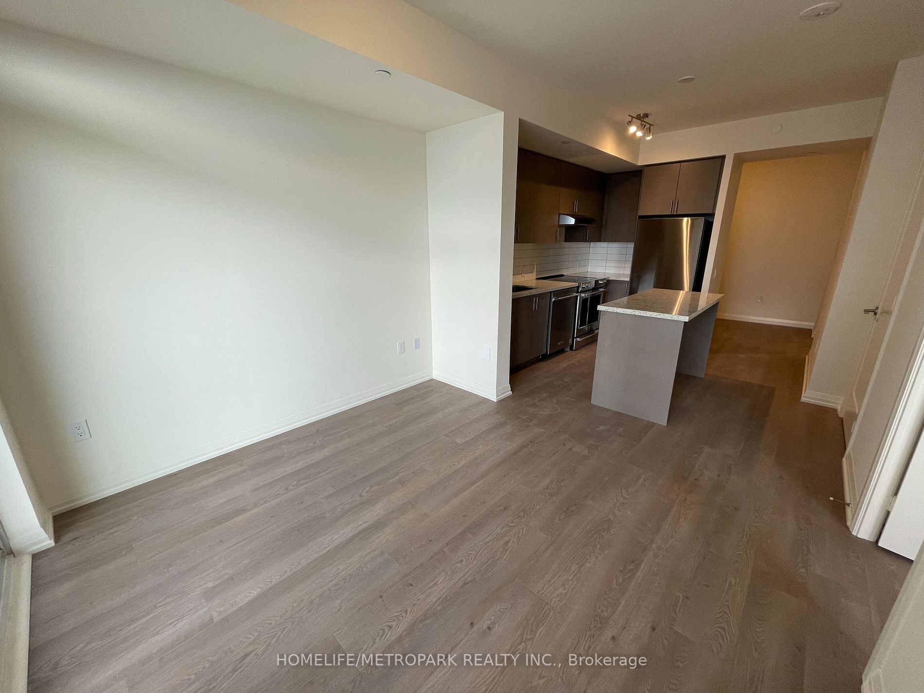 9000 Jane Street, #1506