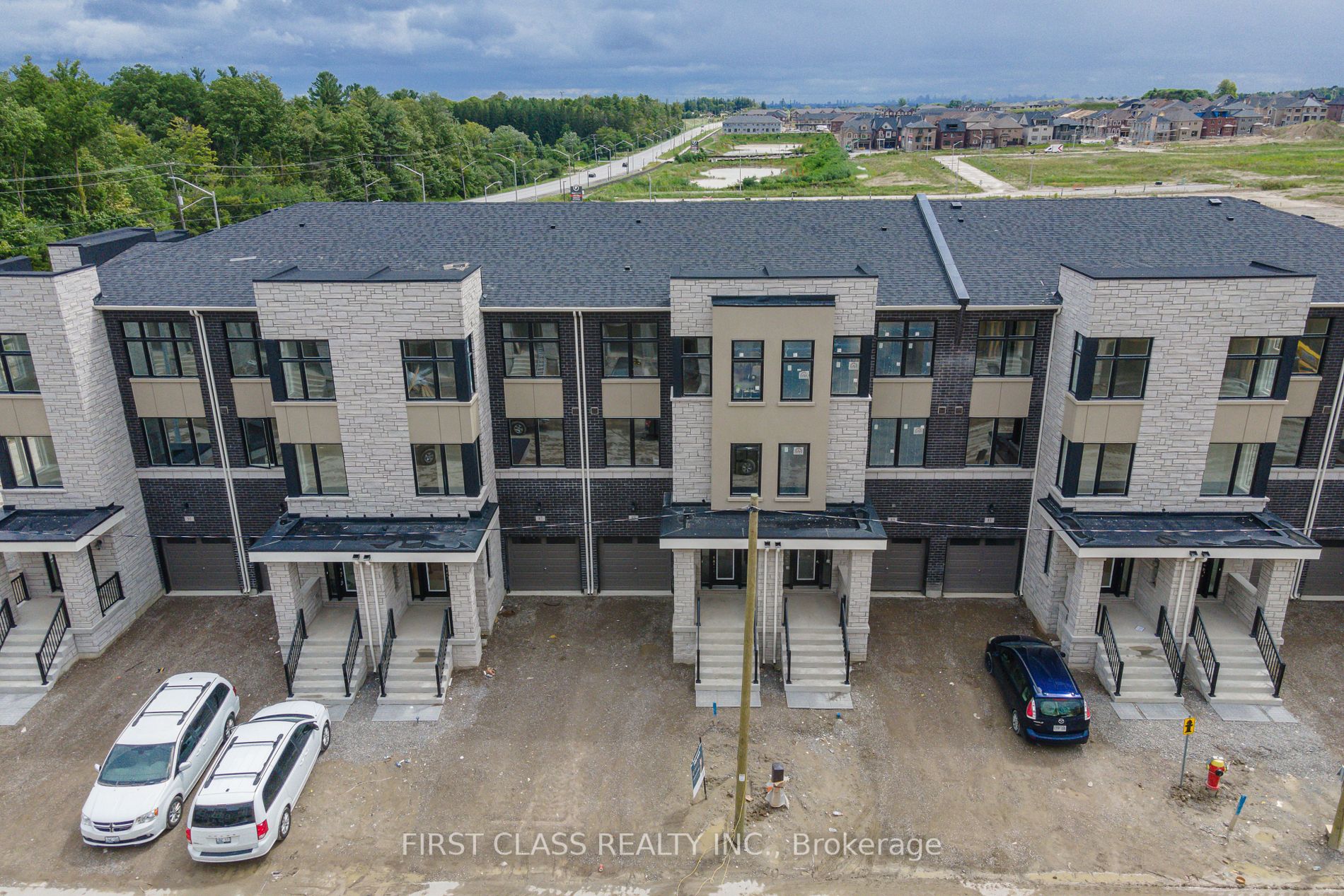 85 Puisaya Drive