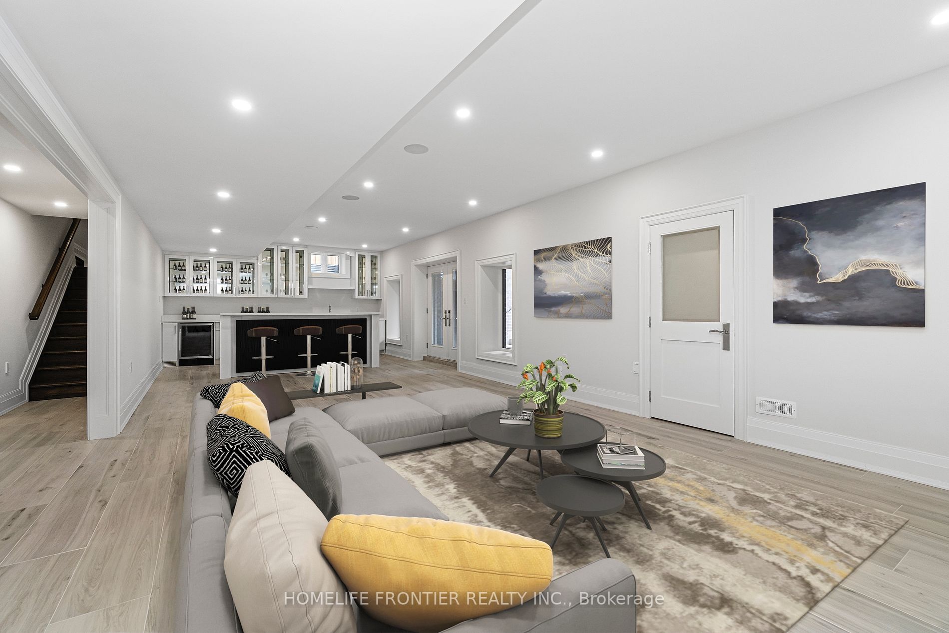 70 Langstaff Rd W