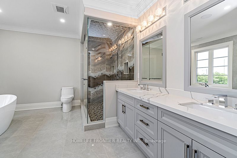70 Langstaff Rd W