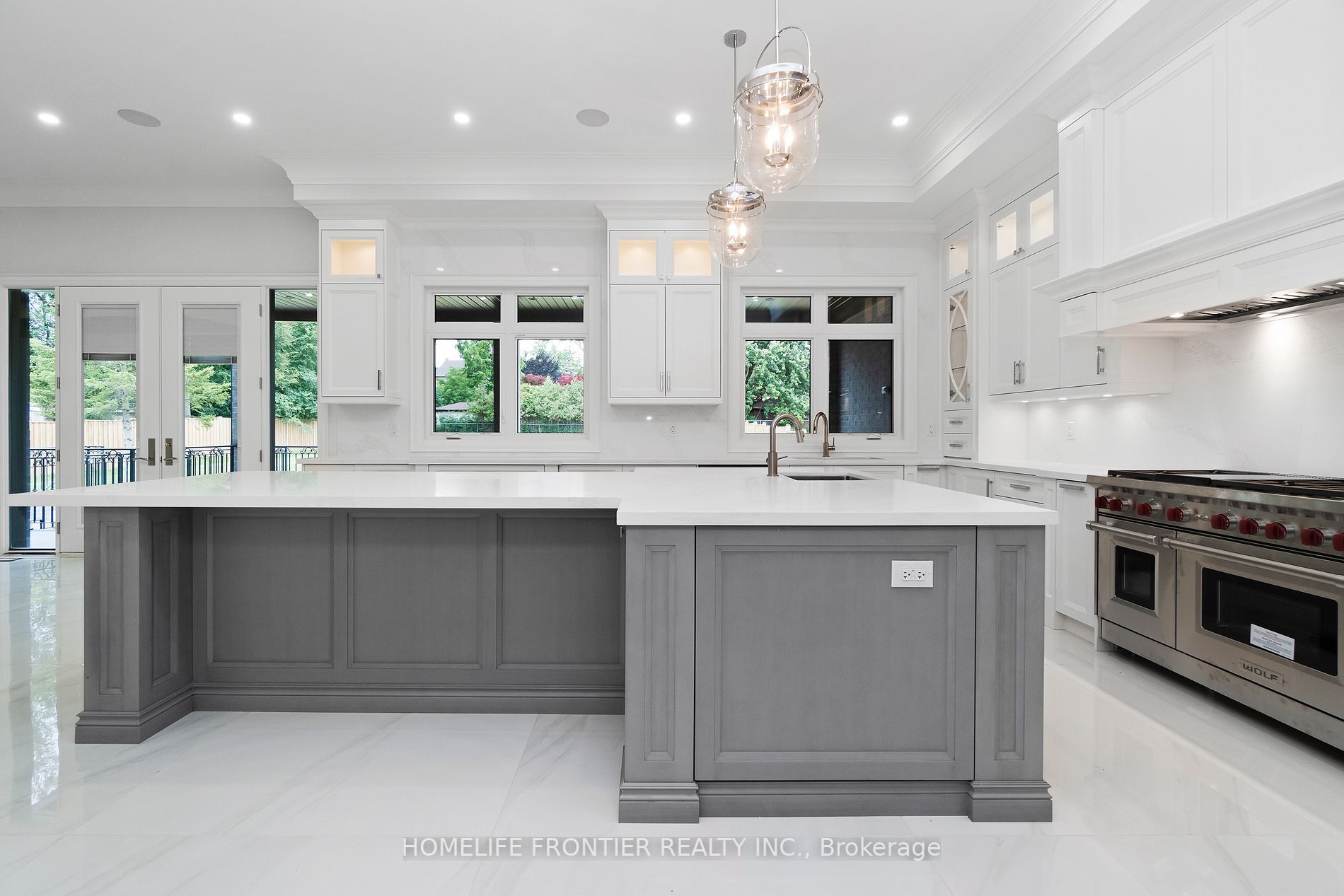 70 Langstaff Rd W