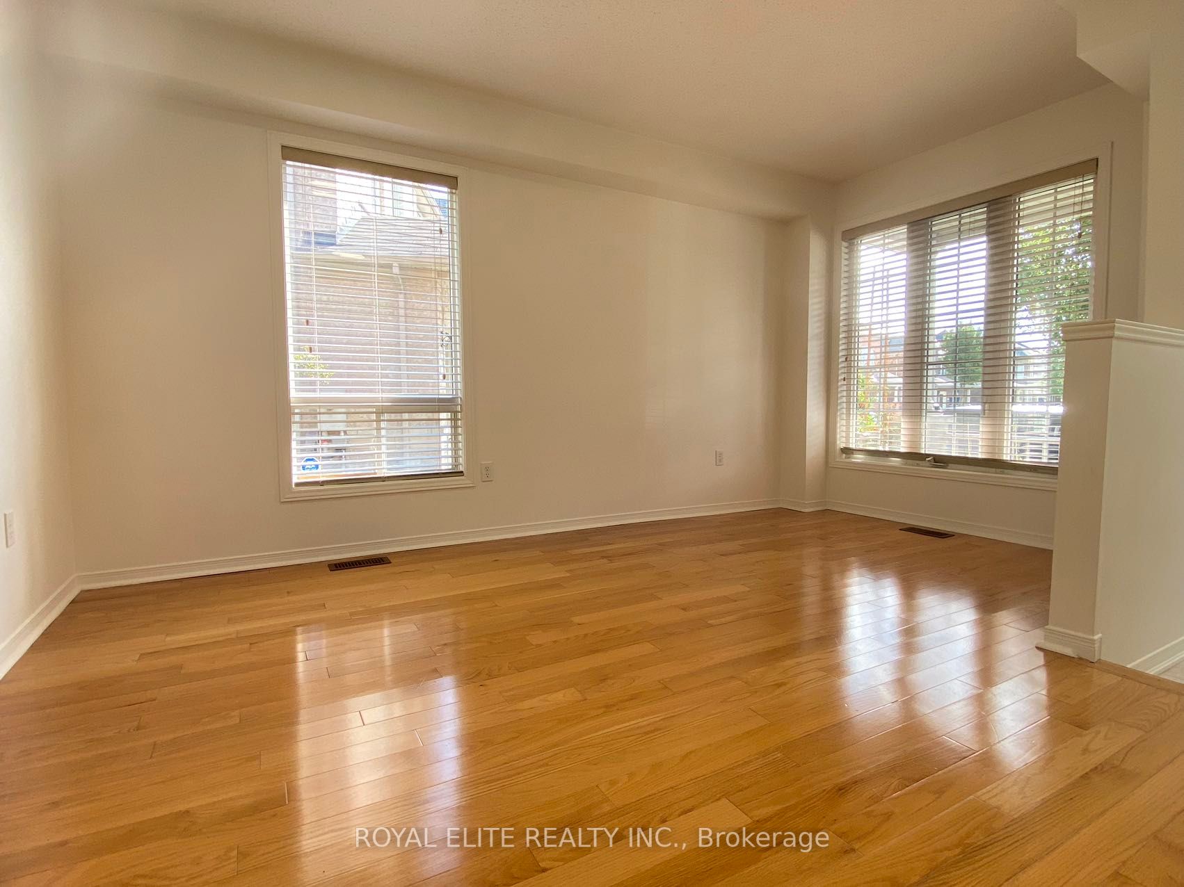 39 Levellands Crescent