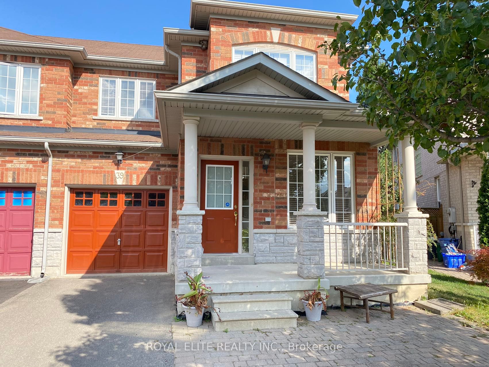 39 Levellands Cres