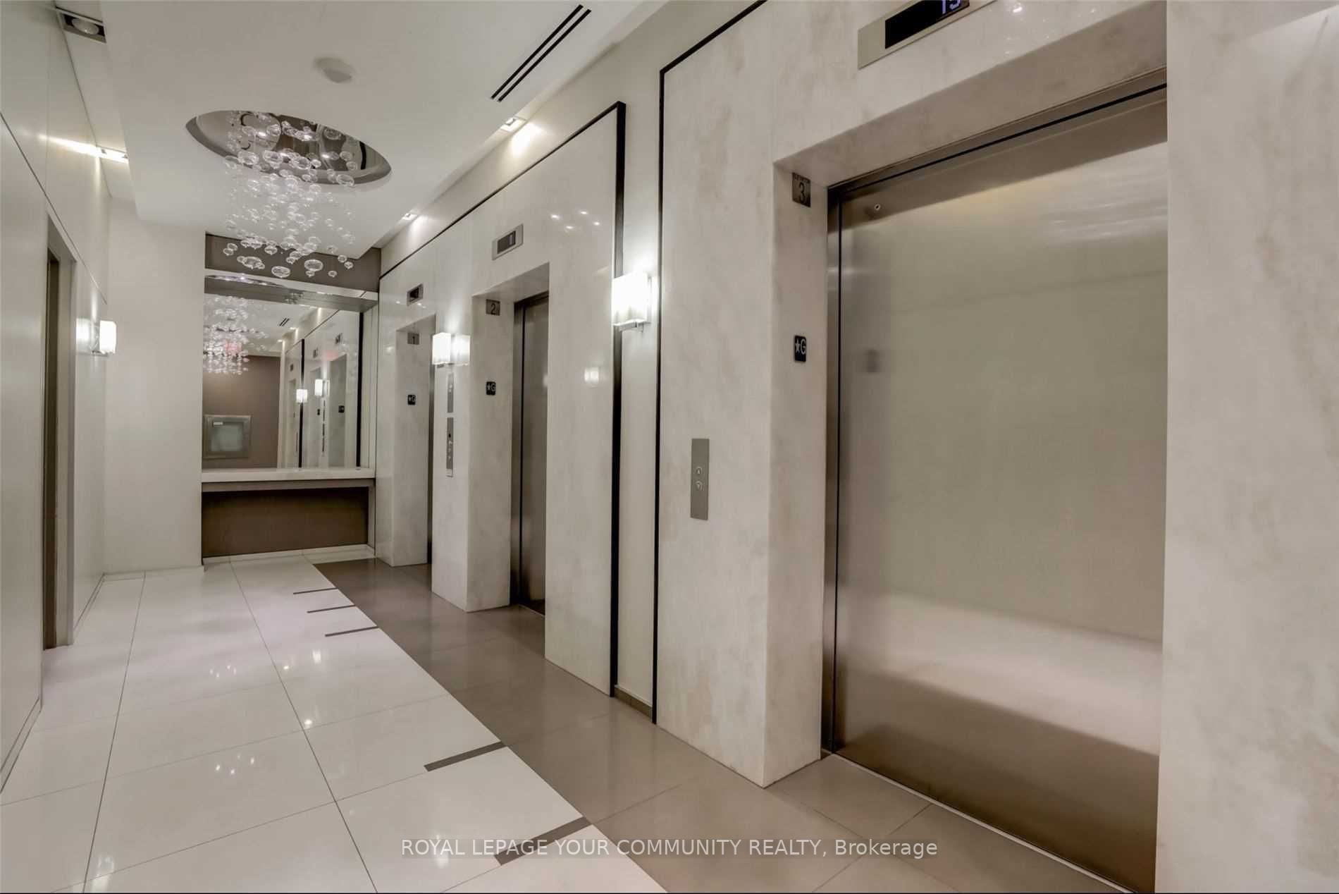 9088 Yonge St, #501