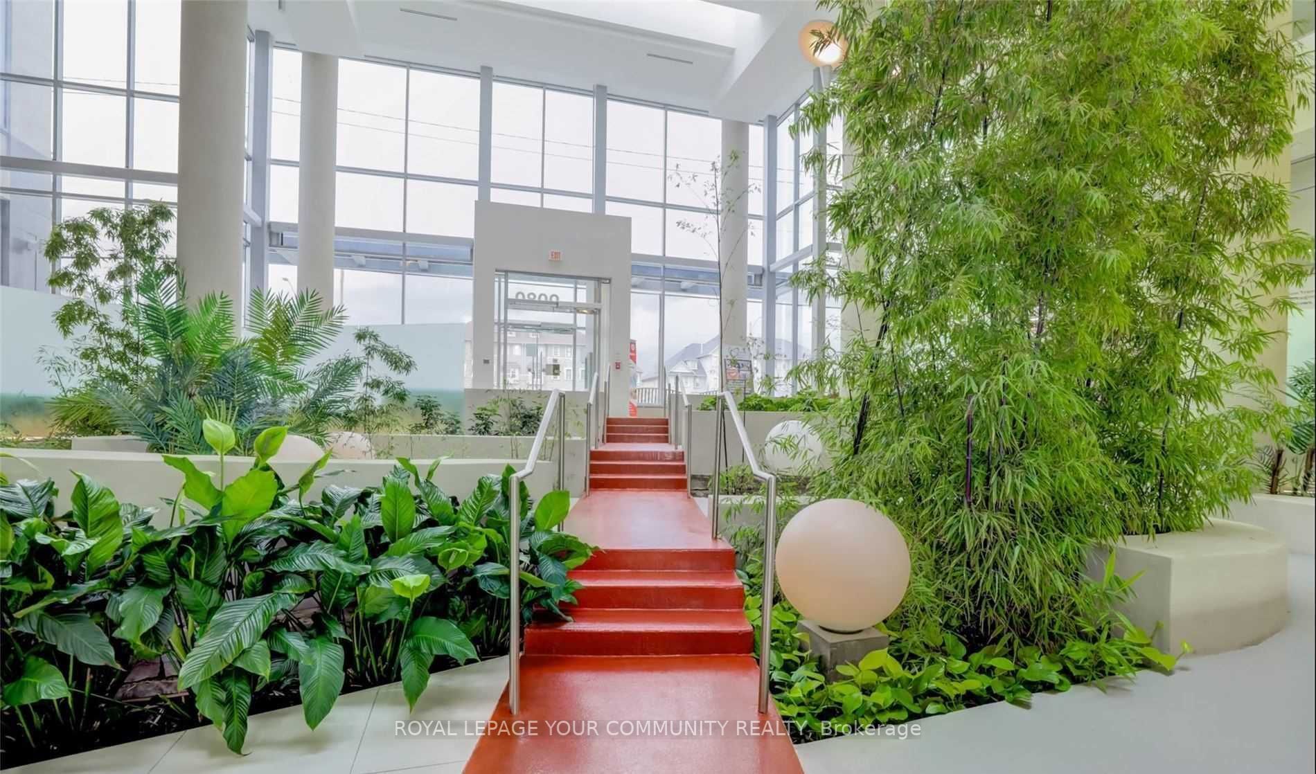 9088 Yonge St, #501