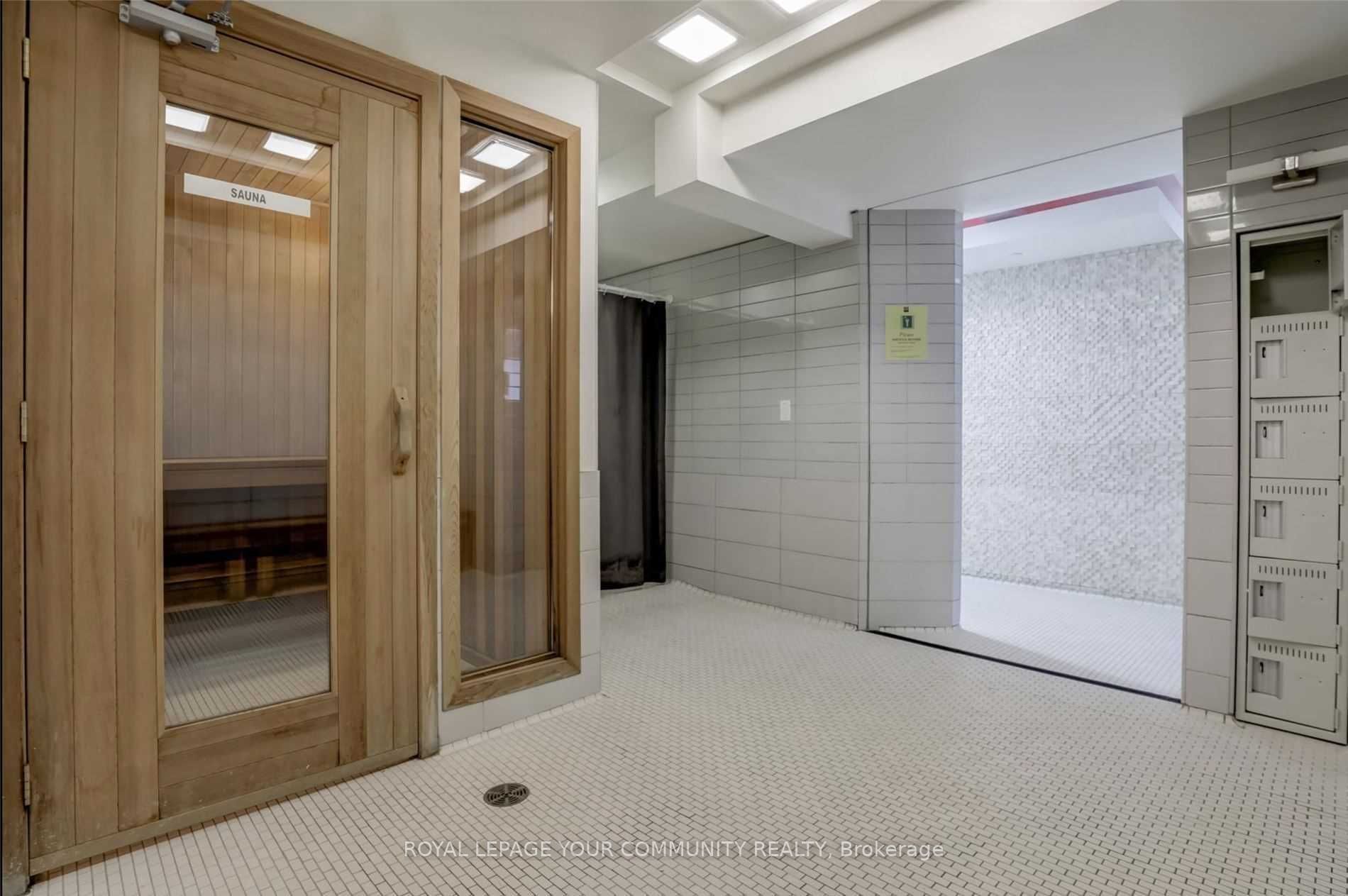 9088 Yonge St, #501