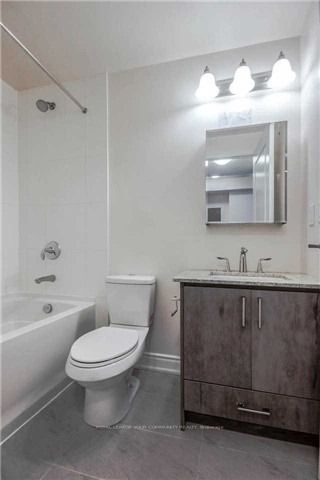 9088 Yonge St, #501