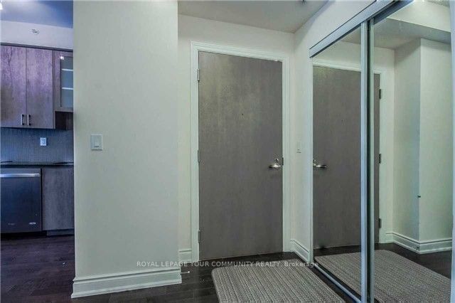9088 Yonge St, #501
