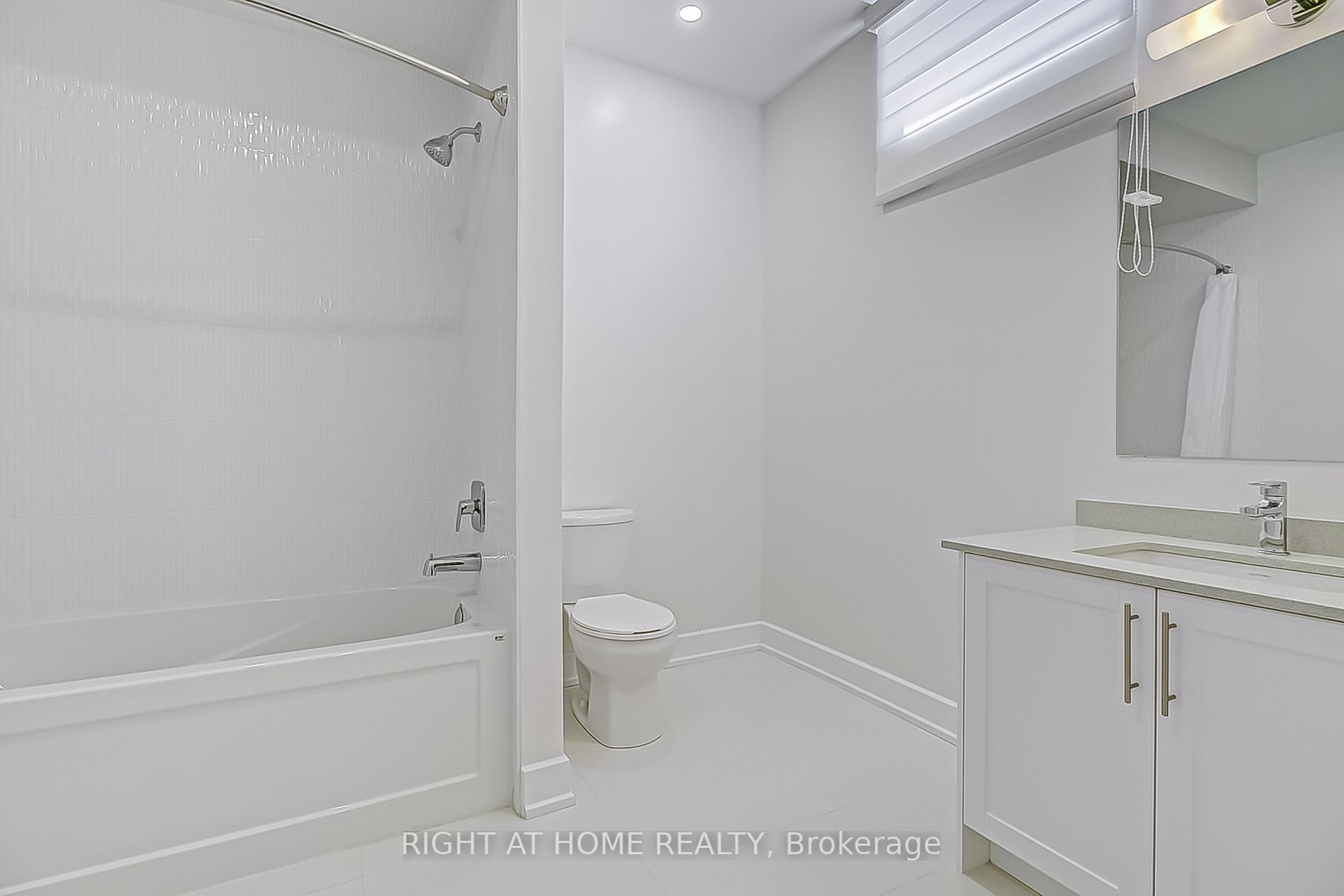 27 A Poplar Dr