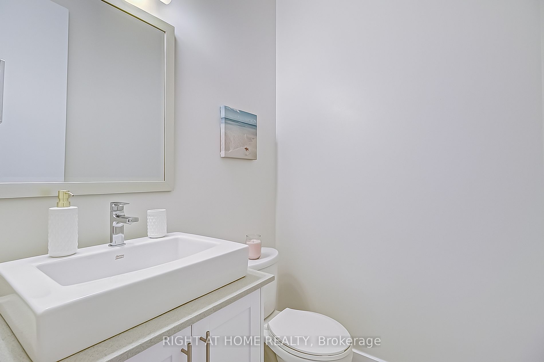 27 A Poplar Dr