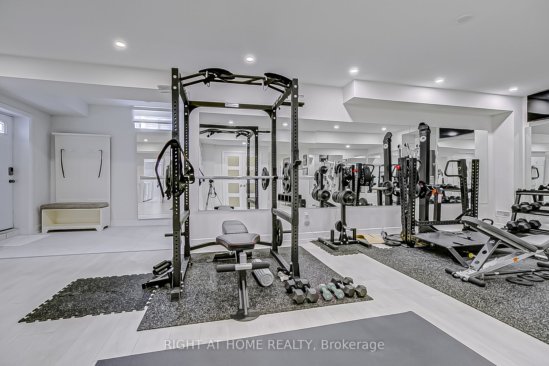 27 A Poplar Dr