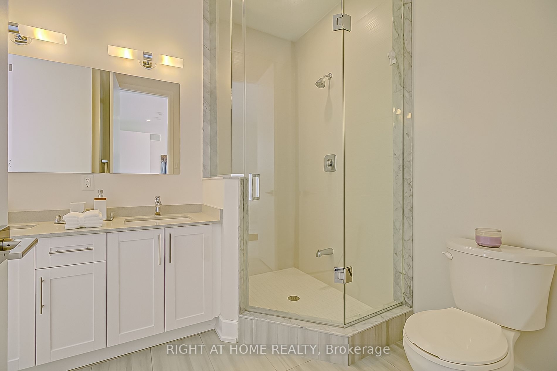 27 A Poplar Dr
