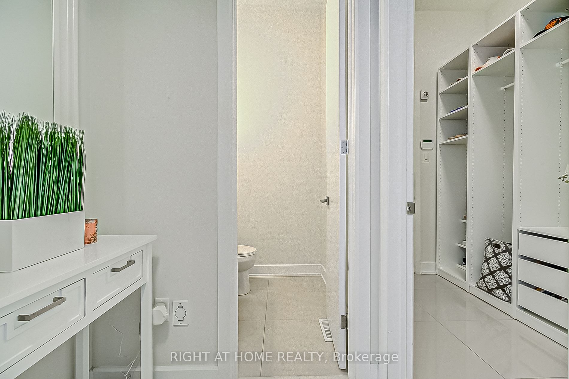 27 A Poplar Dr