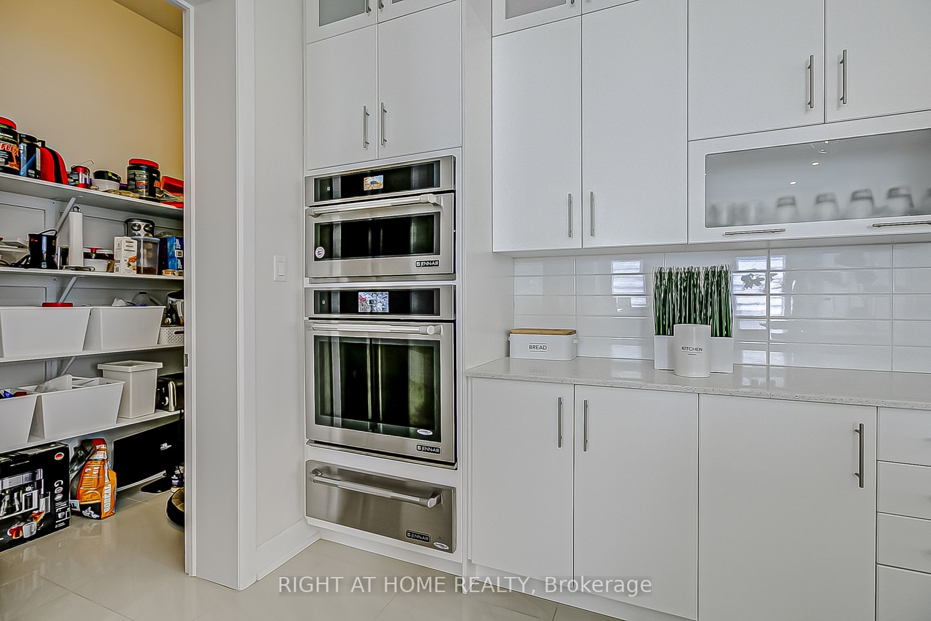 27 A Poplar Dr