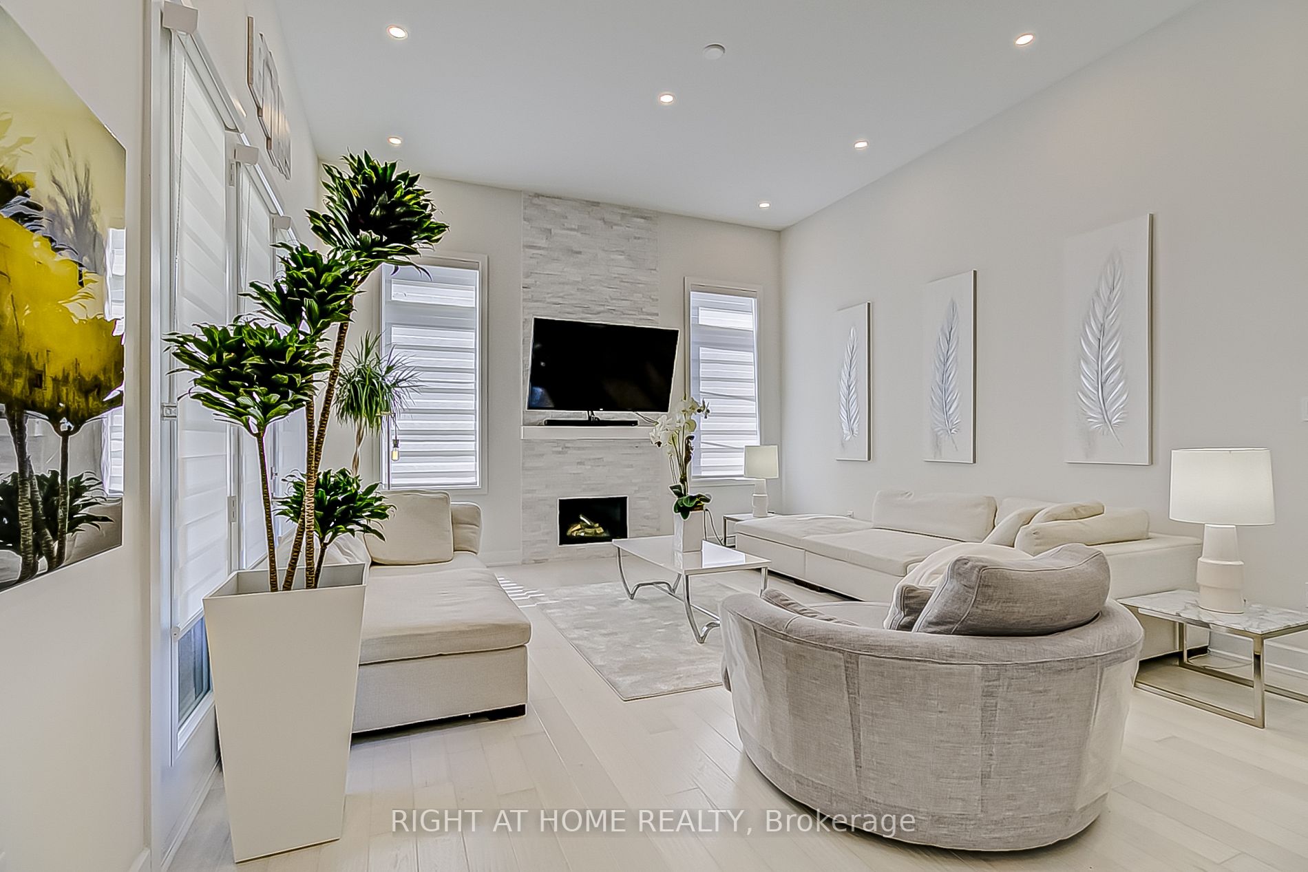 27 A Poplar Dr