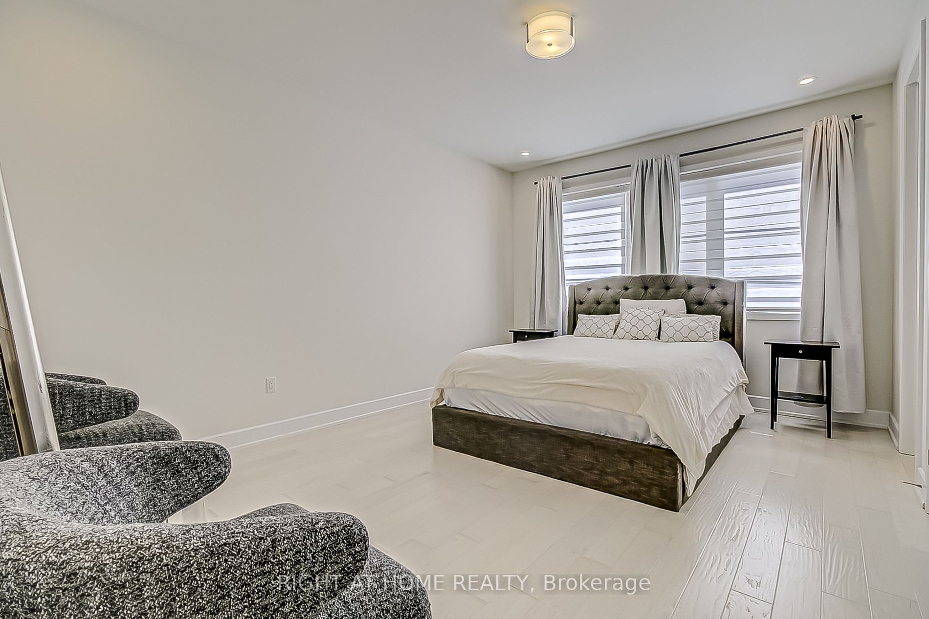 27 A Poplar Dr
