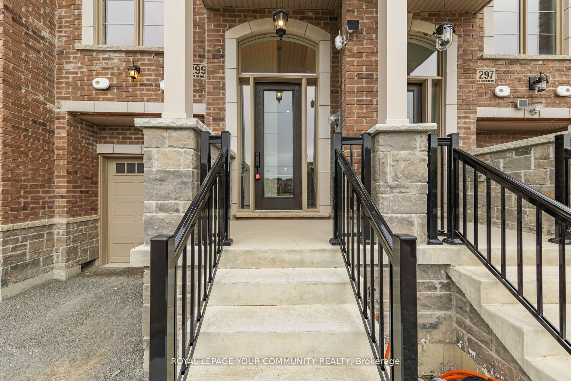 299 Swan Park Rd