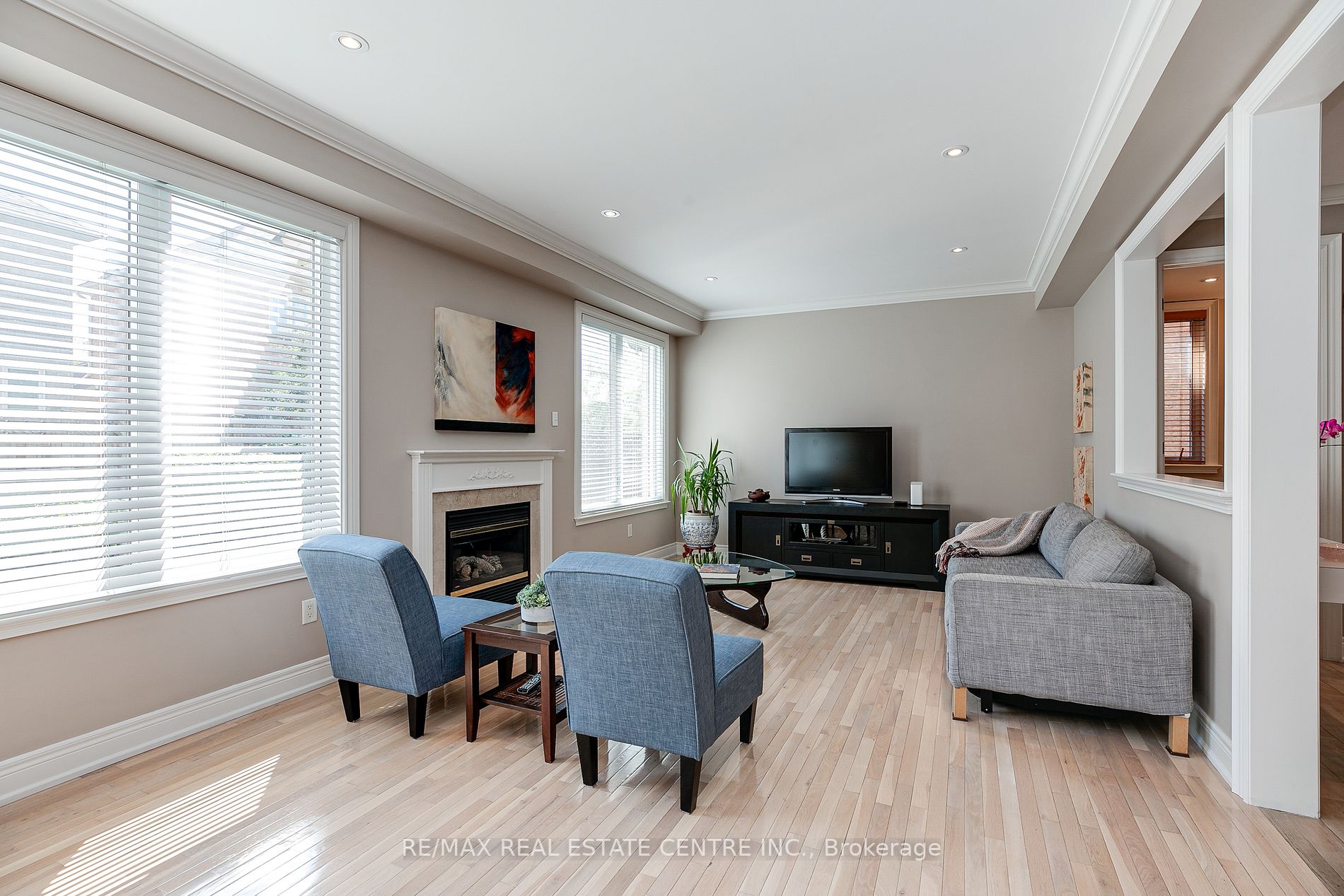 5 Grand Oak Dr