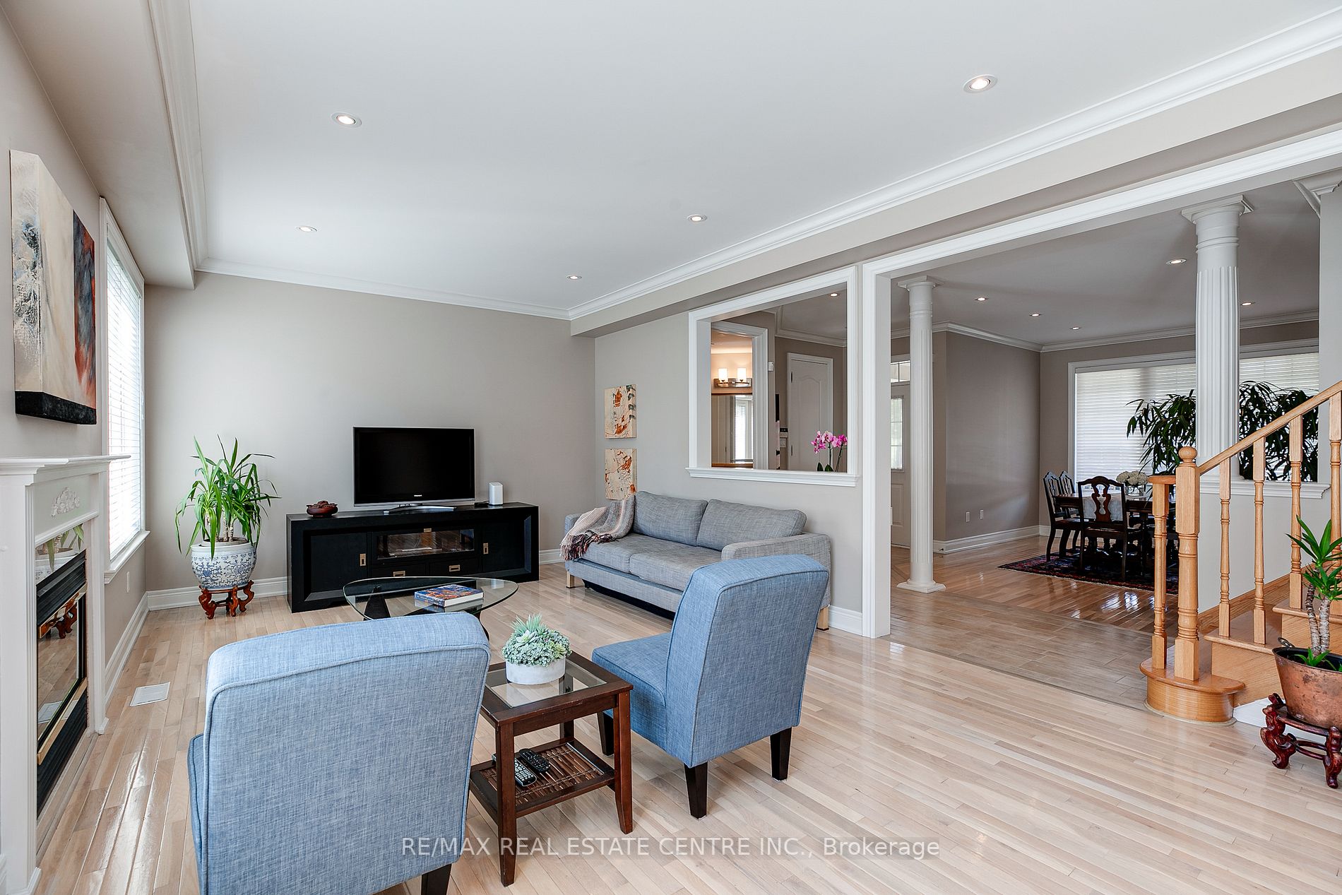5 Grand Oak Dr