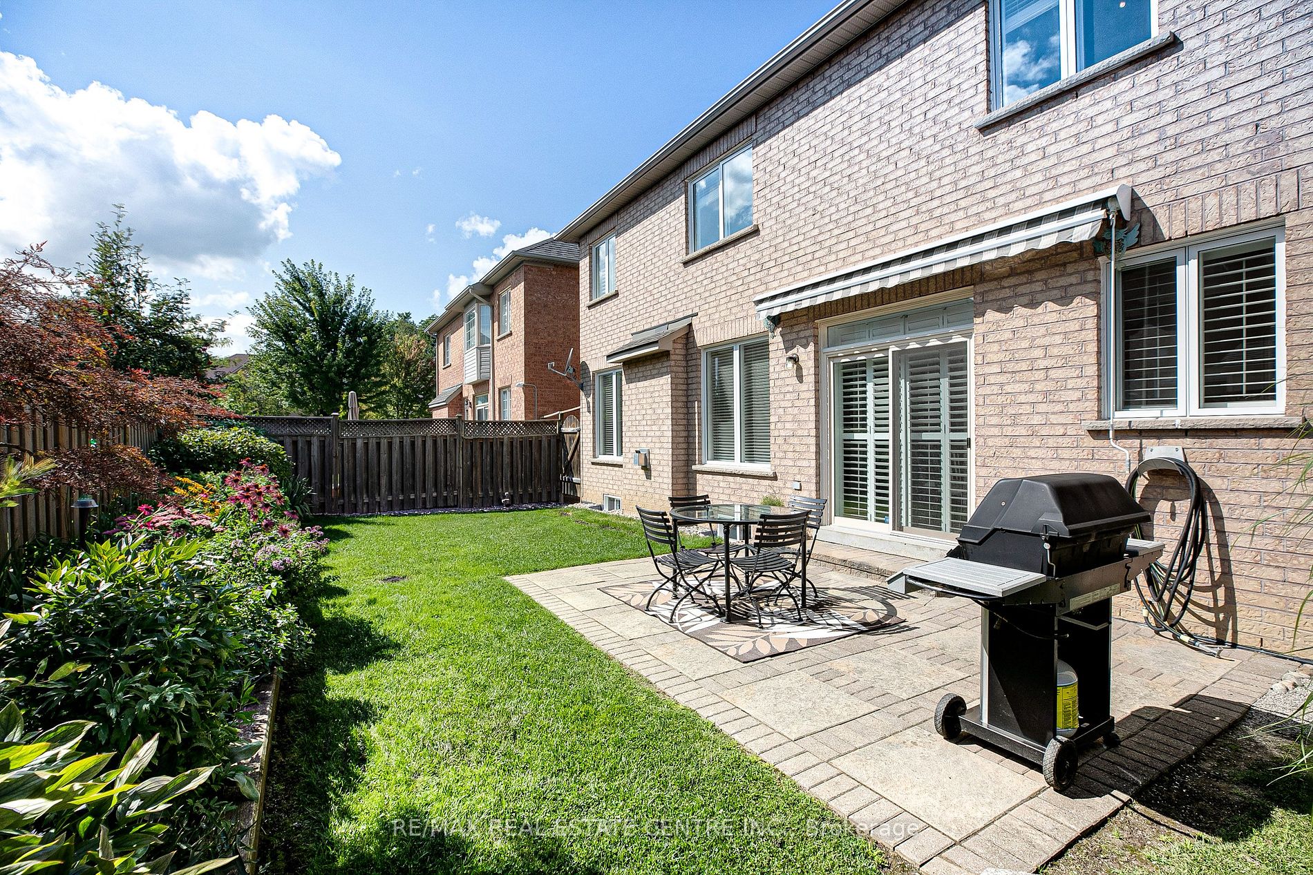 5 Grand Oak Dr