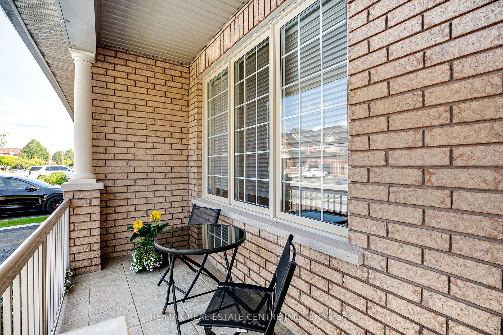 5 Grand Oak Dr
