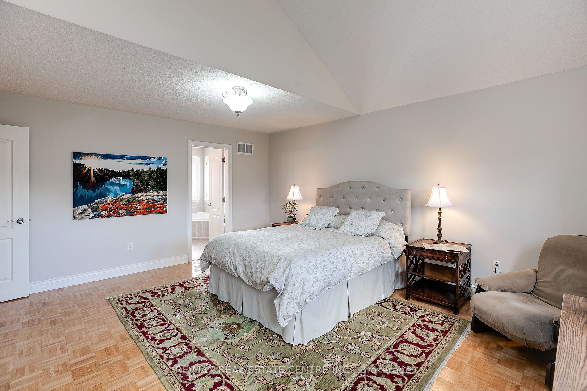 5 Grand Oak Dr