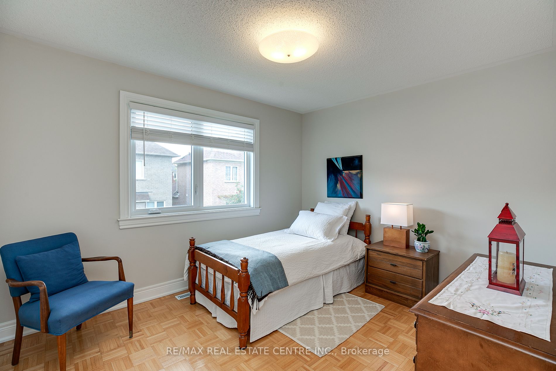 5 Grand Oak Dr