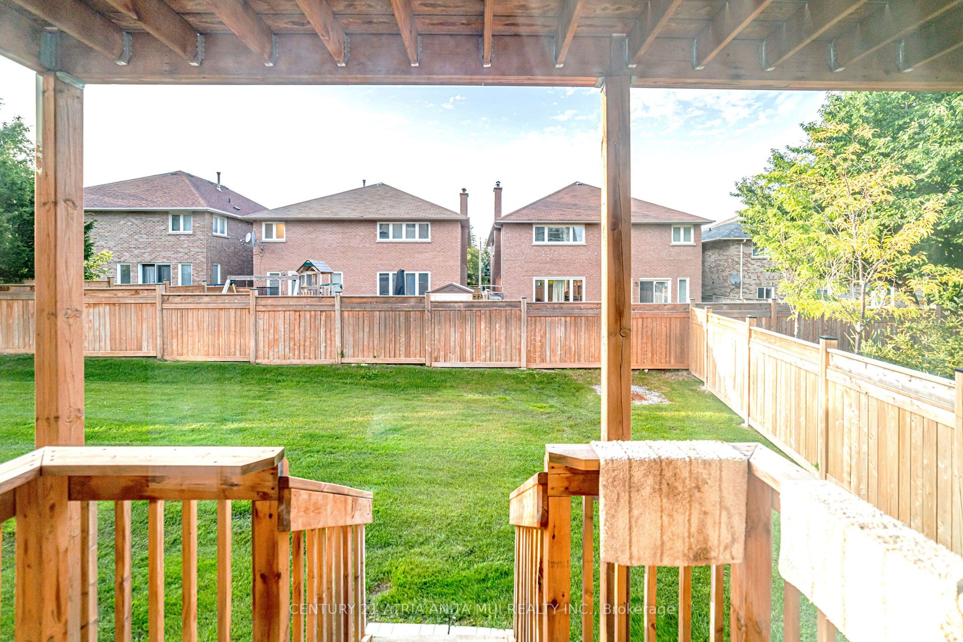 386 Highway 7 E, #Th8