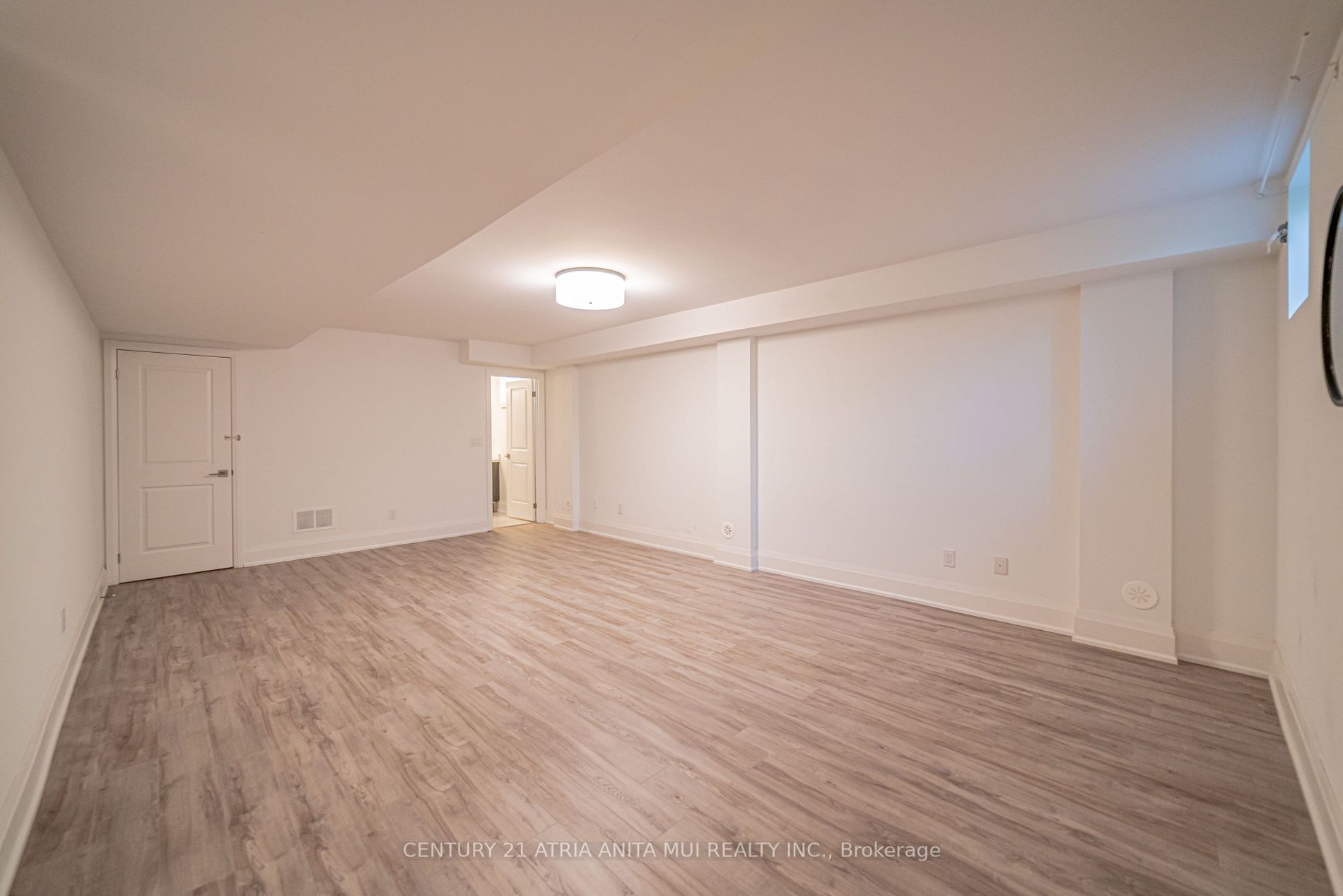 386 Highway 7 E, #Th8