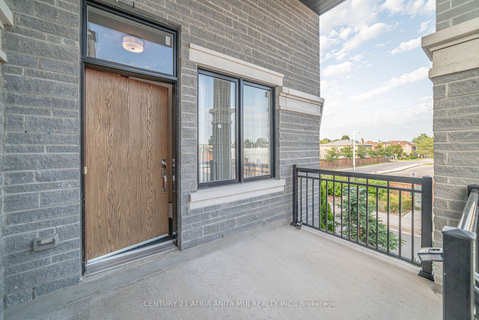 386 Highway 7 E, #Th8