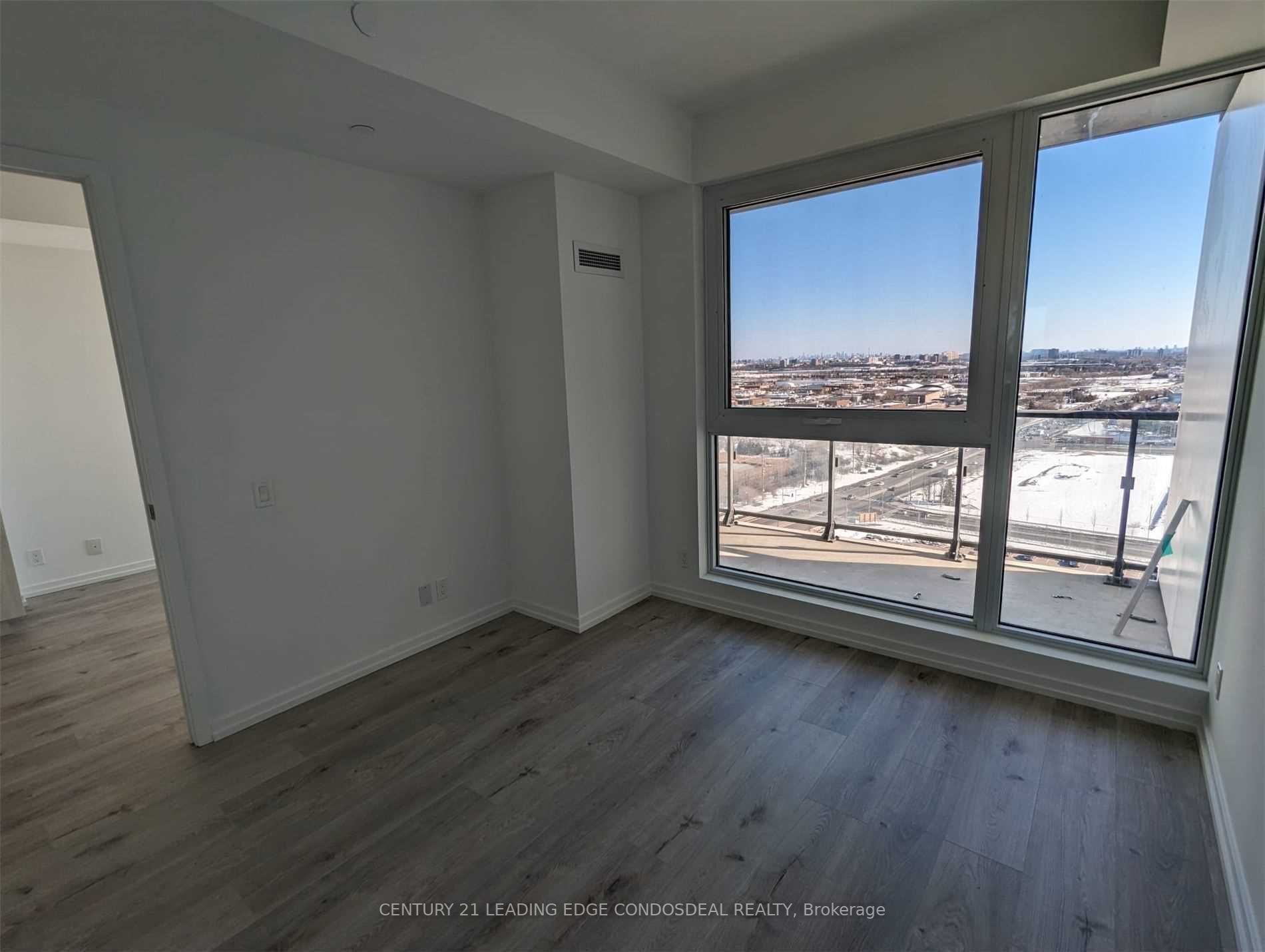 1000 Portage Pkwy, #1906