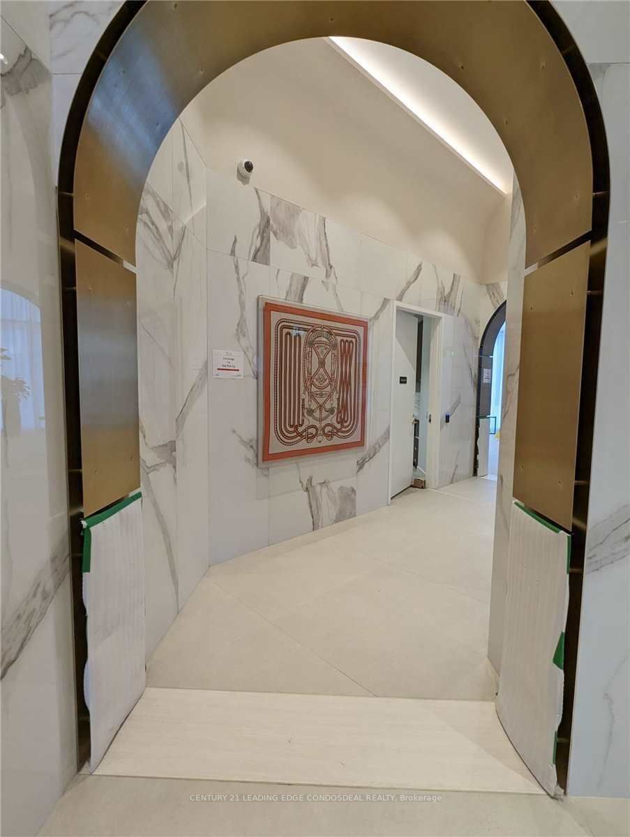 1000 Portage Pkwy, #1906