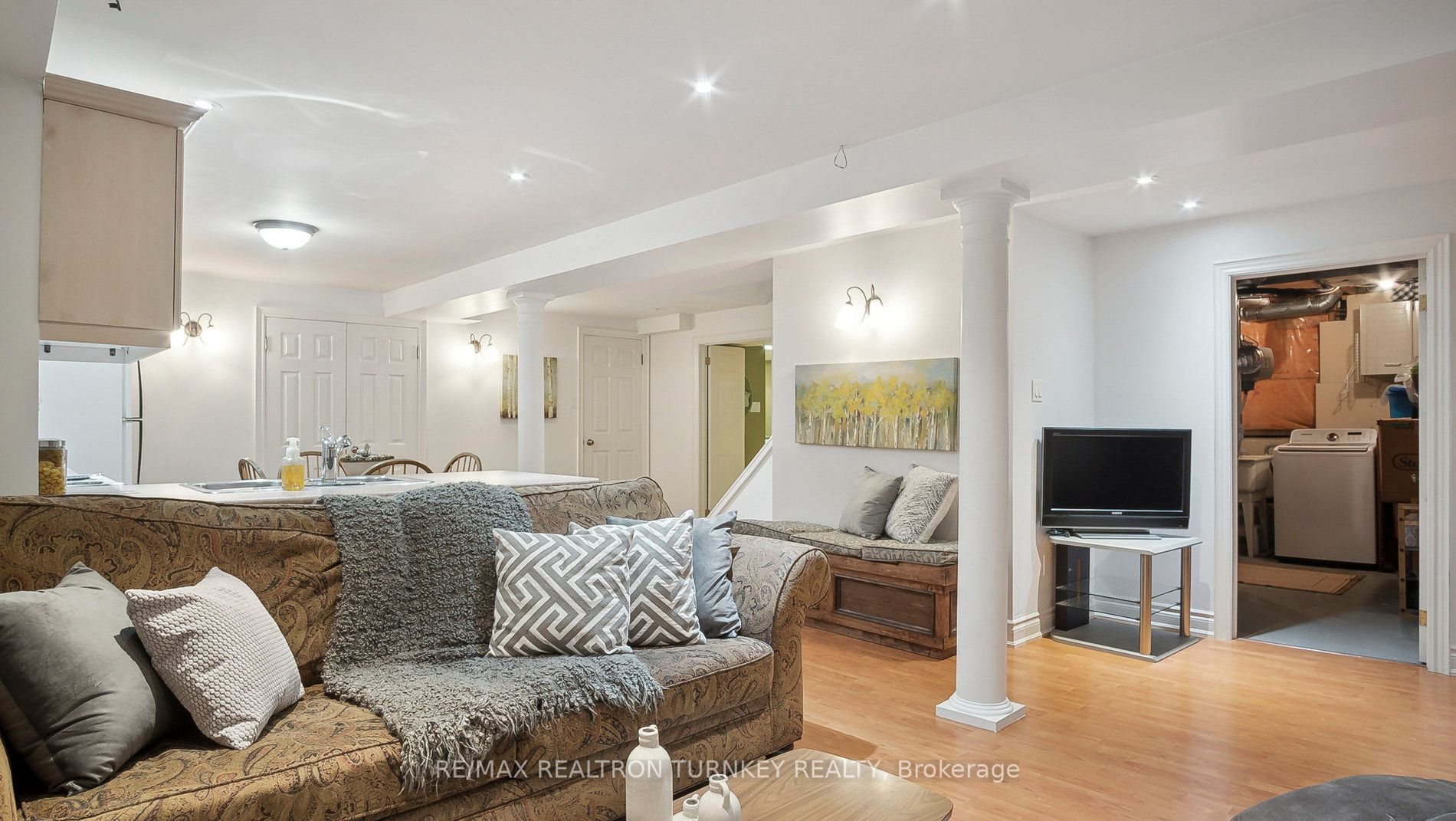 7 Loraview Lane