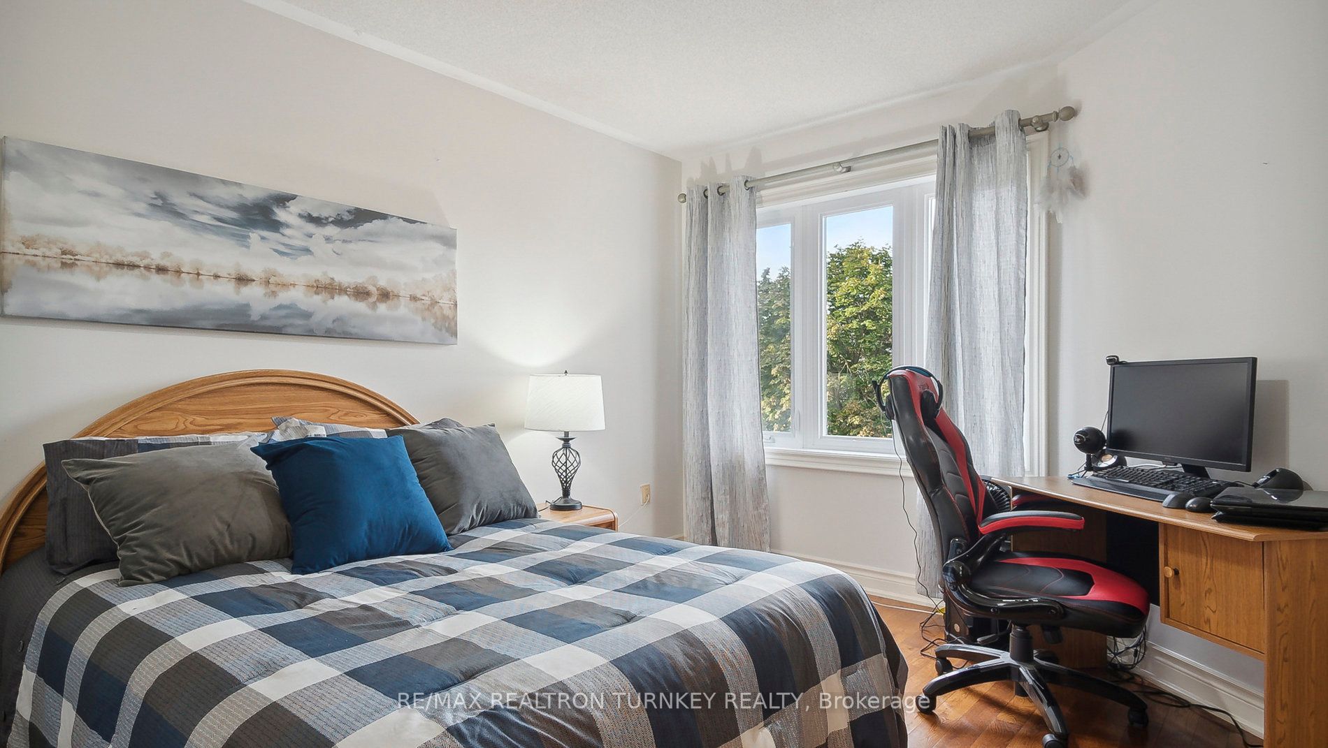7 Loraview Lane