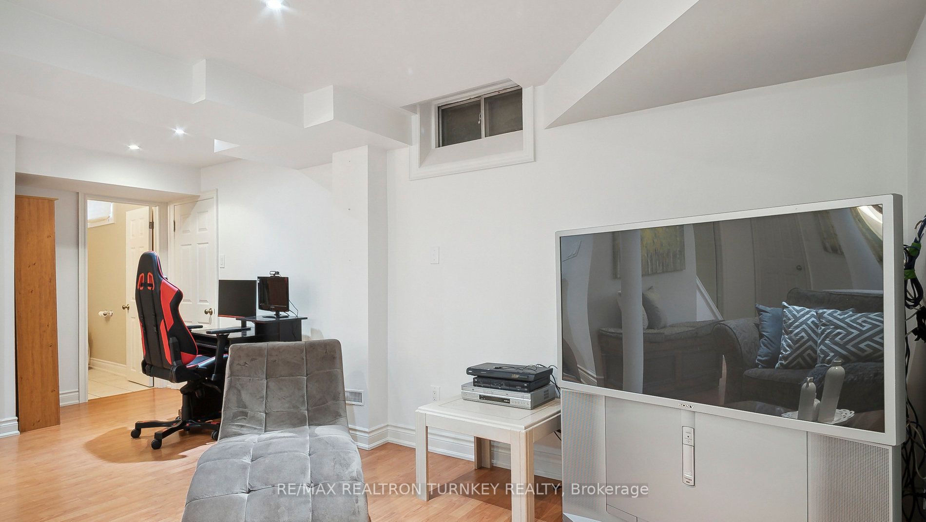 7 Loraview Lane