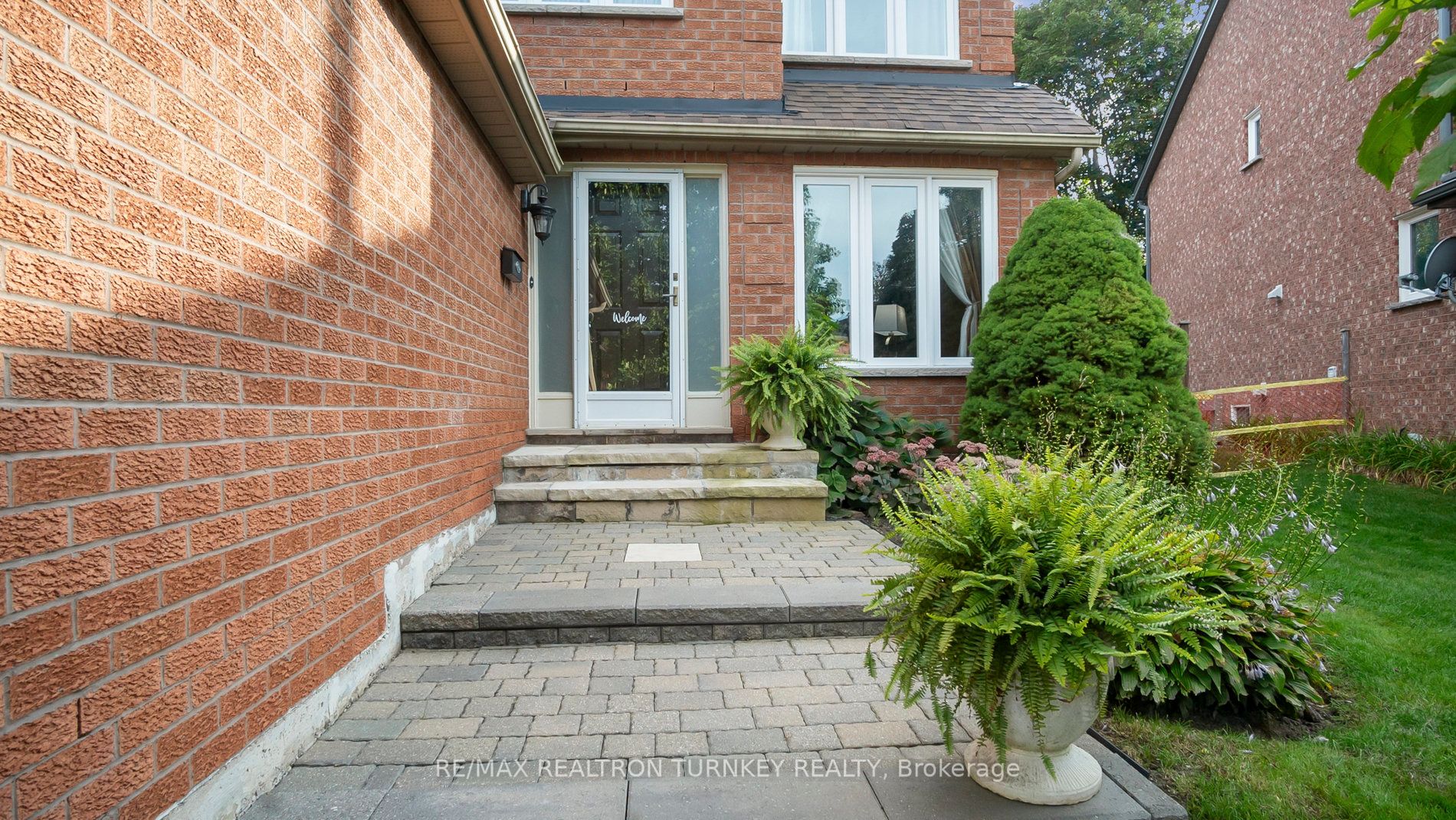 7 Loraview Lane