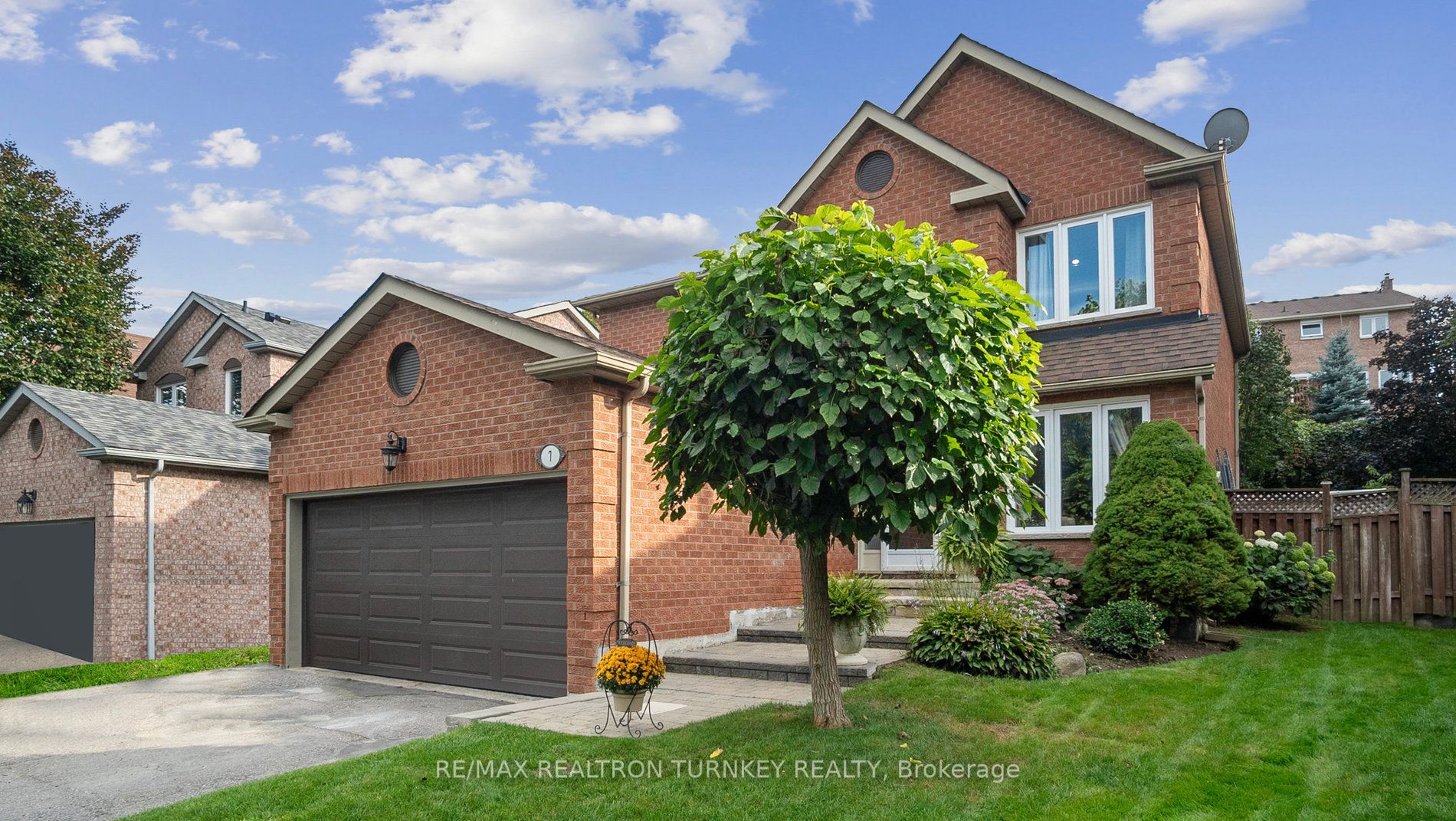 7 Loraview Lane