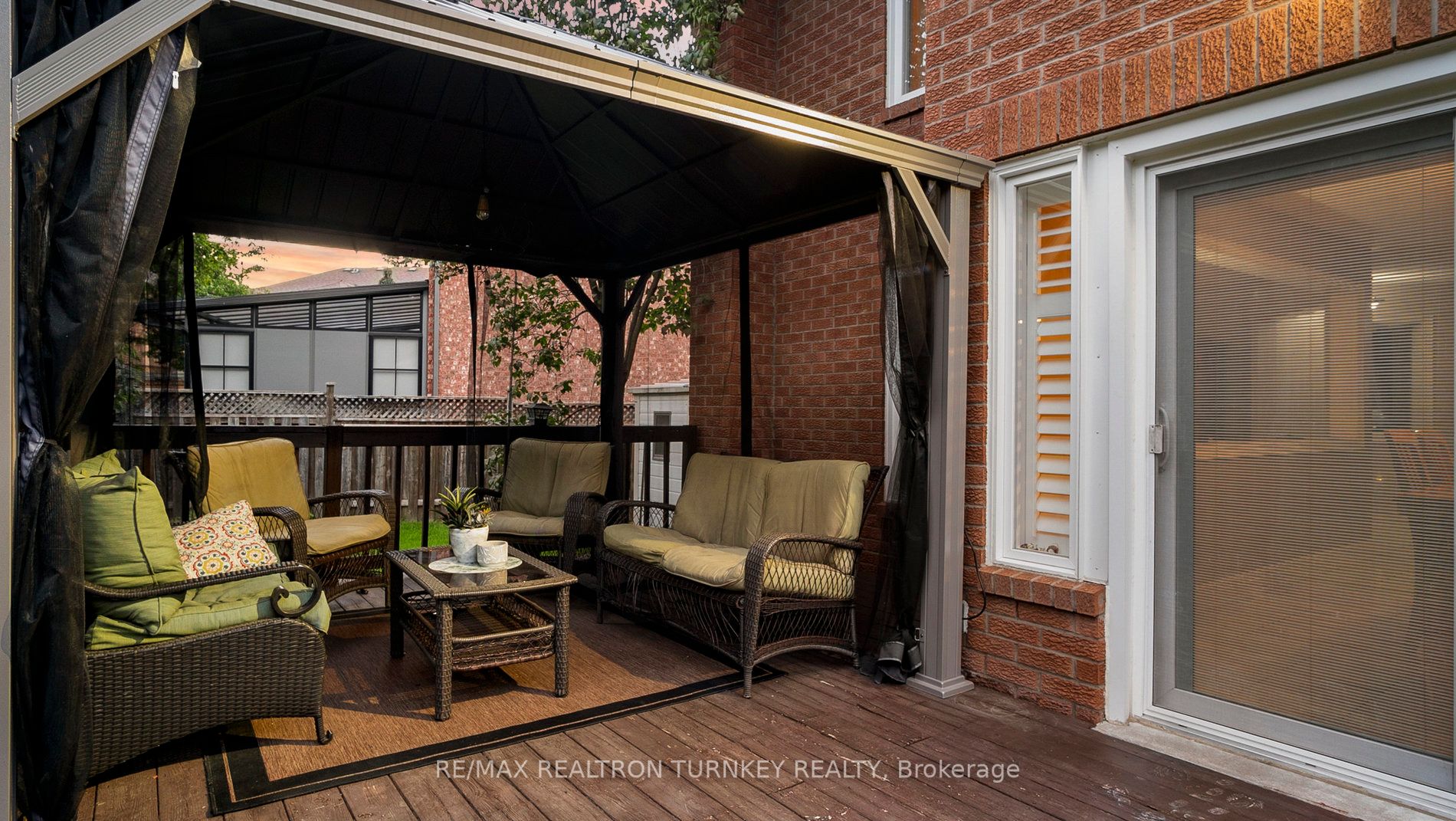 7 Loraview Lane