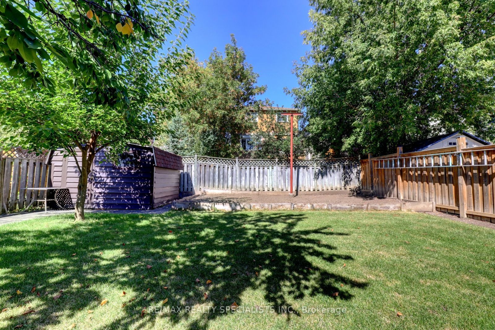 34 Brillinger St